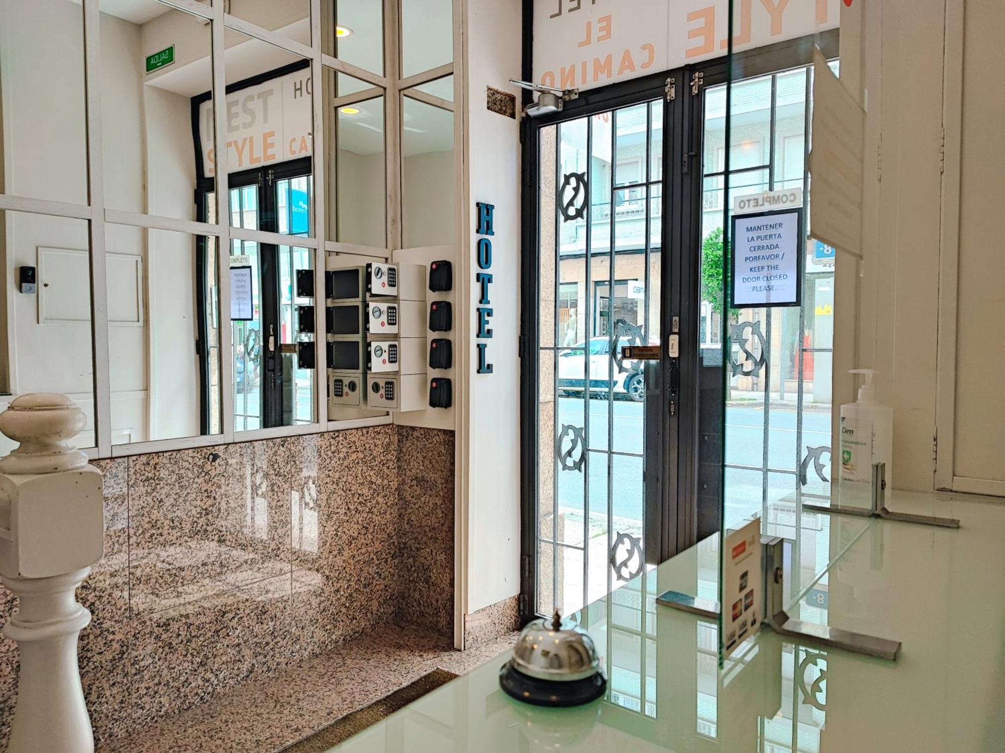 圣地亚哥－德孔波斯特拉 Nest El Camino酒店 外观 照片